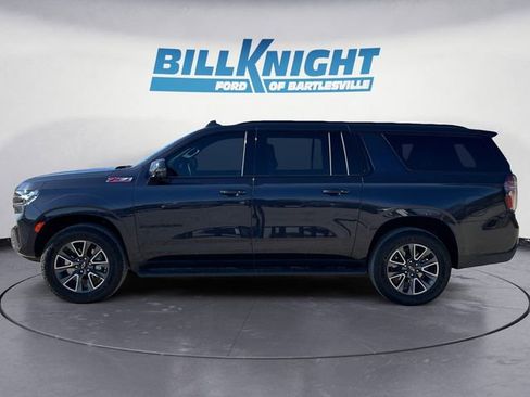 Used 2024 Chevrolet Suburban Z71 w/ Luxury Package image 2