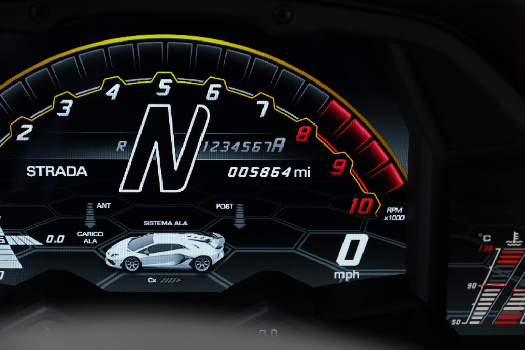 Used 2020 Lamborghini Aventador SVJ AWD/4WD image 19