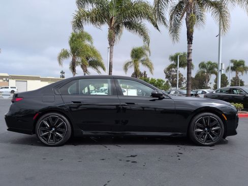 Used 2026 BMW 740i w/ Premium Package RWD image 11