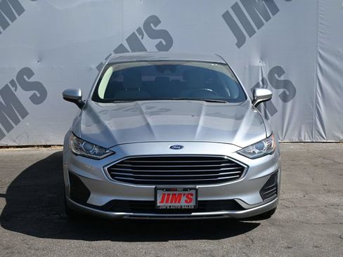Used 2020 Ford Fusion SE FWD image 2