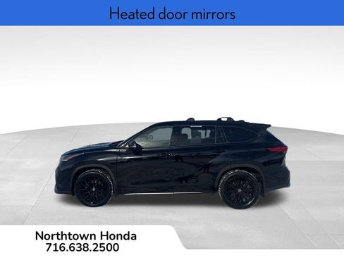 Used 2023 Toyota Highlander L image 8