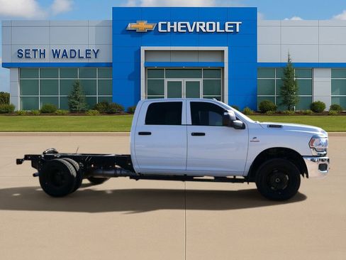 Used 2023 RAM 3500 Tradesman w/ Chrome Appearance Group image 2