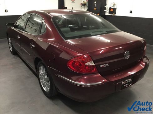Used 2007 Buick LaCrosse CXL w/ Driver Confidence Package FWD image 7