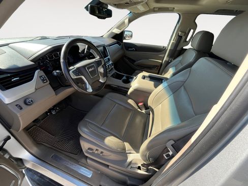 Used 2019 GMC Yukon XL SLT w/ Open Road Package image 19