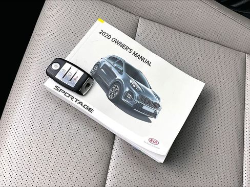Used 2020 Kia Sportage EX image 28