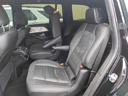 Used 2025 Mercedes-Benz GLS 63 AMG 4MATIC image 14
