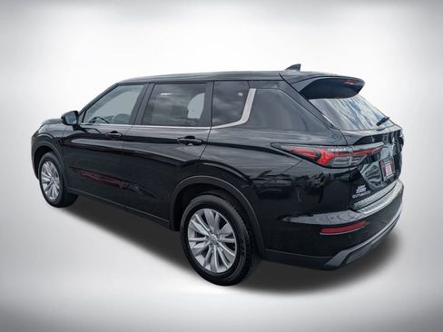 New 2026 Mitsubishi Outlander ES FWD image 5