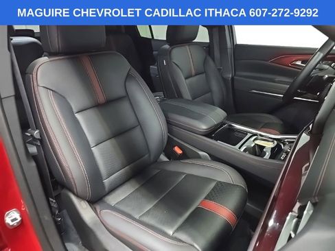 Used 2024 Chevrolet Traverse RS AWD/4WD image 15