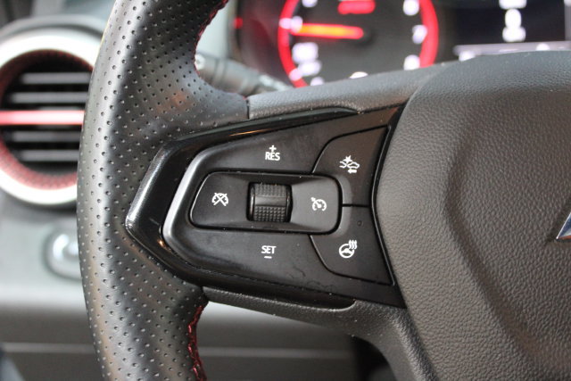 Used 2024 Chevrolet Trax RS w/ Driver Confidence Package FWD image 16