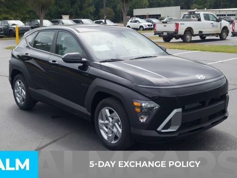Used 2026 Hyundai Kona SE FWD image 3