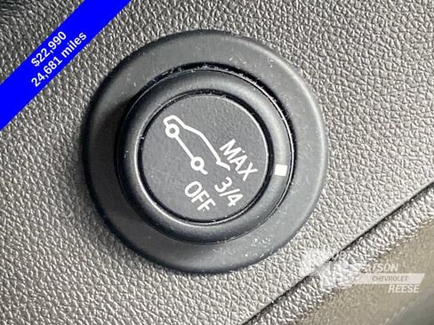Used 2024 Chevrolet Equinox LT FWD image 32