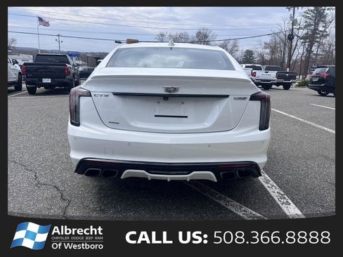 Used 2022 Cadillac CT5 V w/ LPO, ONYX Package AWD/4WD image 5