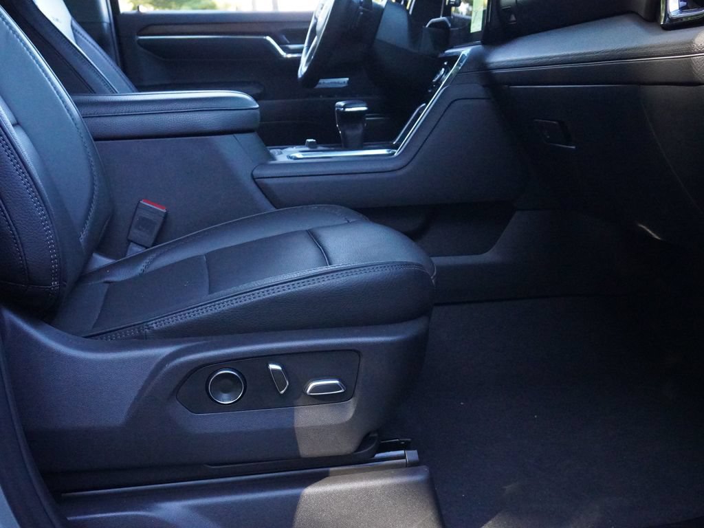 Used 2024 GMC Sierra 1500 Denali AWD/4WD image 34