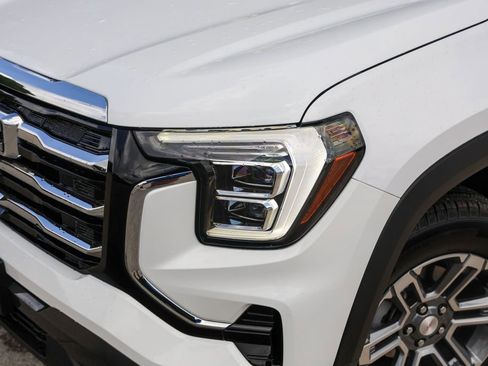 Used 2026 GMC Terrain Elevation FWD image 3