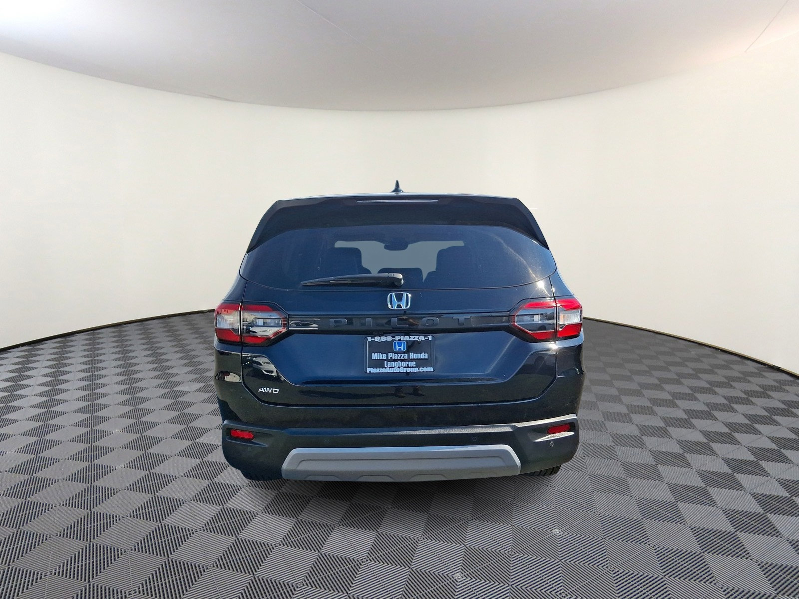 Used 2025 Honda Pilot EX-L image 6