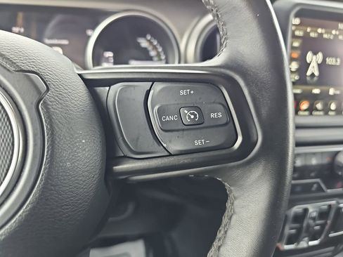 Used 2023 Jeep Wrangler Unlimited w/ Cold Weather Group AWD/4WD image 24
