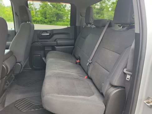 Used 2020 Chevrolet Silverado 1500 Custom Trail Boss w/ Custom Convenience Package AWD/4WD image 16