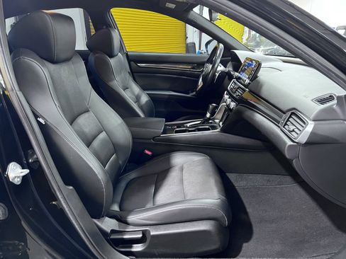 Used 2021 Honda Accord Sport image 16