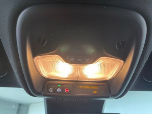 Used 2025 GMC Canyon Elevation w/ Convenience Package AWD/4WD image 45