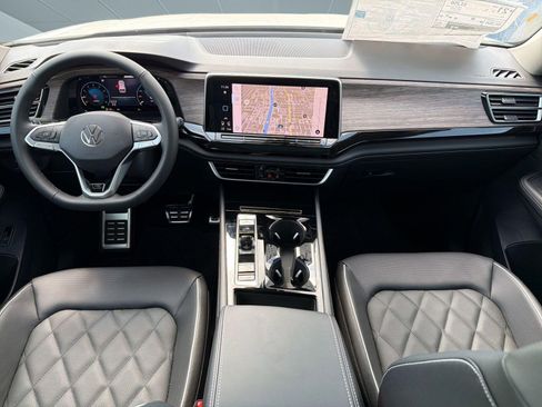 New 2026 Volkswagen Atlas SEL Premium R-Line AWD/4WD image 17