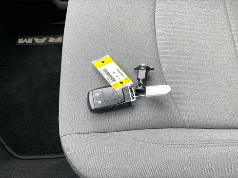 Certified 2024 RAM 2500 Big Horn image 30