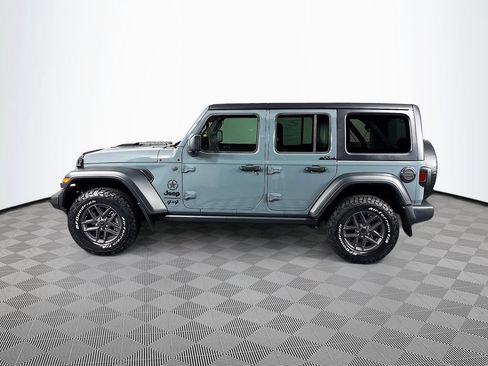 Used 2026 Jeep Wrangler Unlimited Sport AWD/4WD image 4