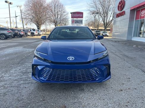 Used 2025 Toyota Camry XSE image 8