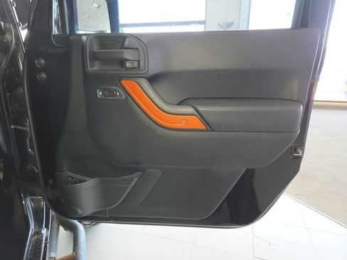 Used 2012 Jeep Wrangler Sahara w/ Dual Top Group AWD/4WD image 24