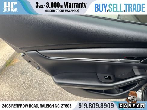 Used 2022 MAZDA MAZDA3 s FWD image 16
