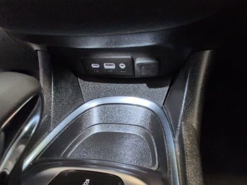 Used 2023 Chevrolet Malibu LT FWD image 25