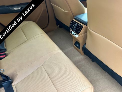 Used 2025 Lexus RZ 300e image 29