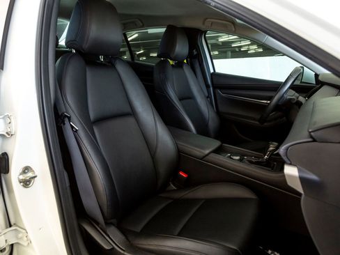 Used 2020 MAZDA MAZDA3 Sedan w/ Select Package image 27