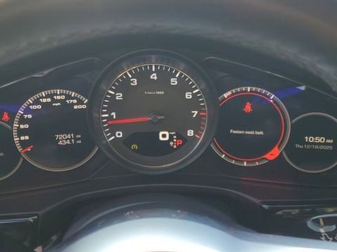 Used 2018 Porsche Panamera 4S image 14