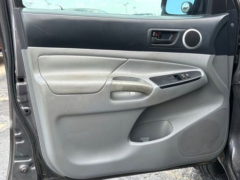 Used 2015 Toyota Tacoma 2WD Access Cab w/ SR5 Package image 10