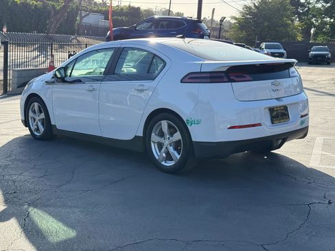 Used 2014 Chevrolet Volt FWD image 6