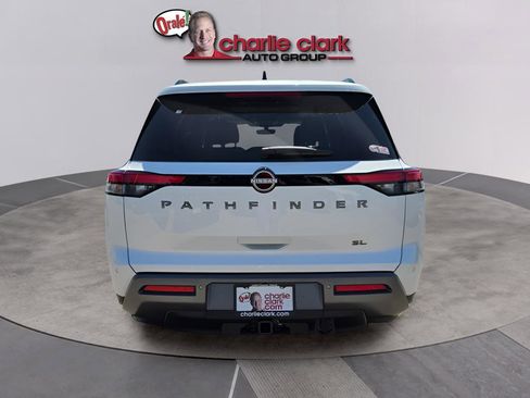 New 2026 Nissan Pathfinder SL w/ SL Premium Package FWD image 5