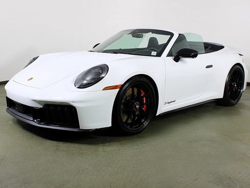 Certified 2026 Porsche 911 Carrera 4 GTS AWD/4WD image 1