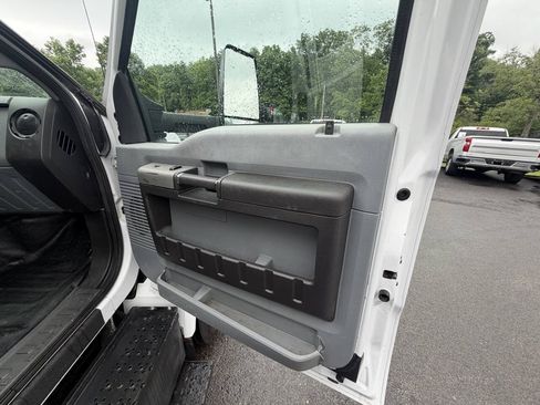 Used 2017 Ford F650 2WD SuperCab Super Duty image 45