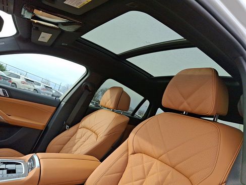 New 2026 BMW X6 xDrive40i image 14