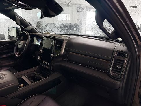 Used 2022 RAM 1500 Limited w/ Body-Colour Bumper Group AWD/4WD image 12