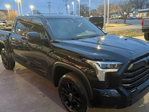 Used 2024 Toyota Tundra Limited image 7
