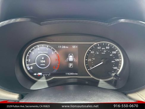 Used 2021 Nissan Versa SV FWD image 20
