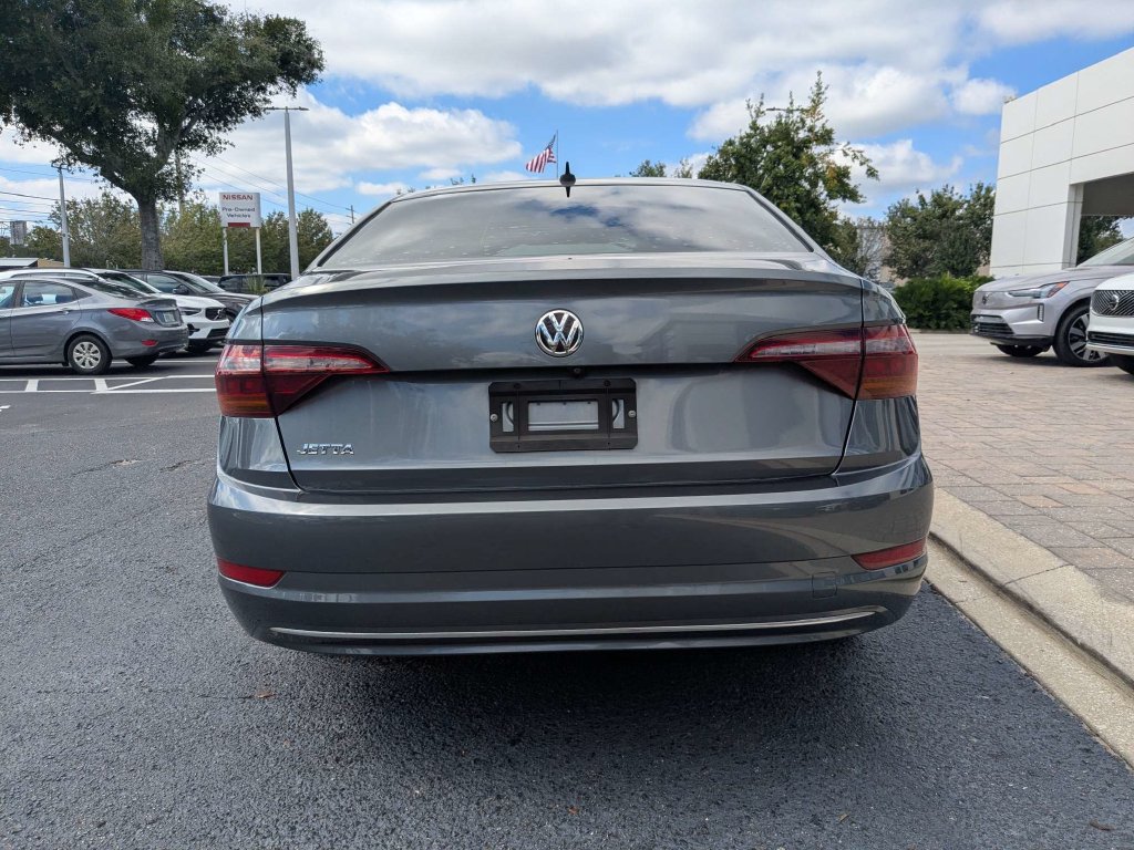 Used 2019 Volkswagen Jetta SE FWD image 5