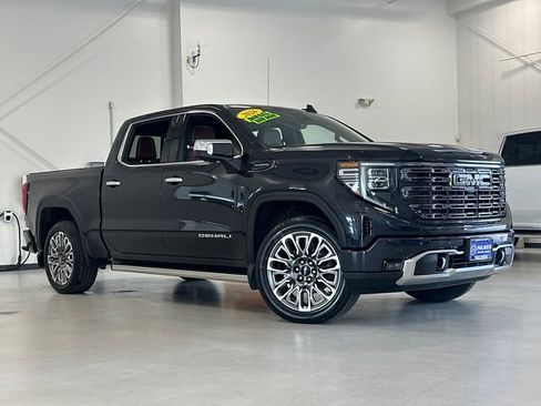 Used 2025 GMC Sierra 1500 Denali Ultimate AWD/4WD image 2