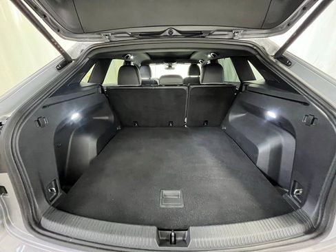 Certified 2025 Volkswagen Atlas Cross Sport SEL Premium R-Line image 28