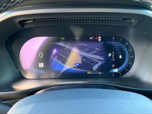 Used 2023 Volvo XC40 B4 Plus w/ Protection Package Premier image 28