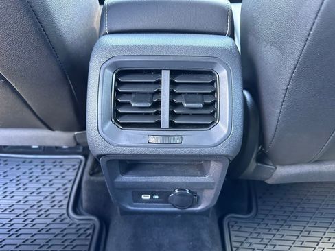 Used 2023 Volkswagen Tiguan SE R-Line FWD image 22