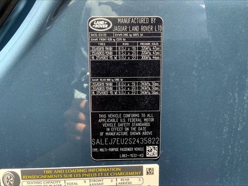 New 2025 Land Rover Defender 110 S image 22