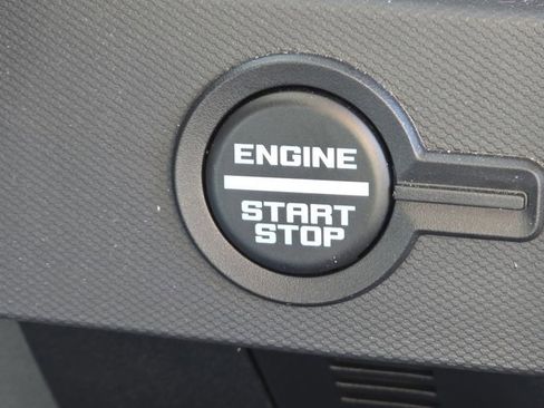 Used 2024 Ford Bronco Badlands image 18