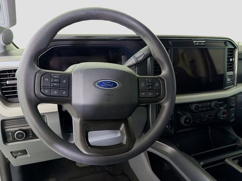New 2026 Ford F250 XLT w/ XLT Premium Package AWD/4WD image 12